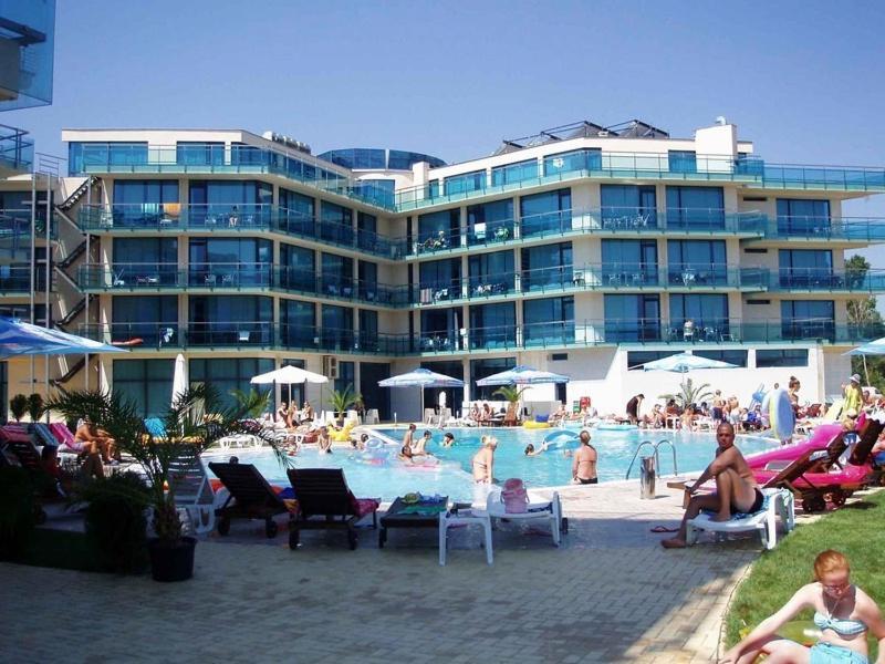 Riviera Blue Hotel Sunny Beach Exterior foto