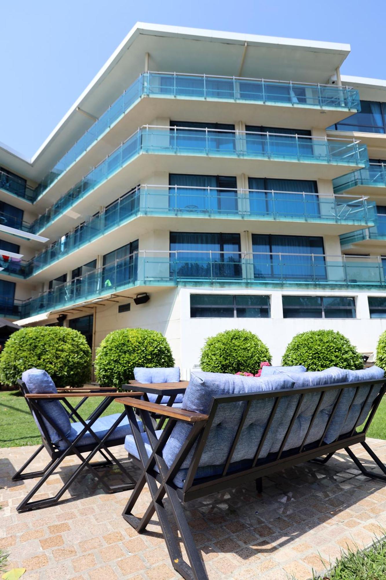 Riviera Blue Hotel Sunny Beach Exterior foto